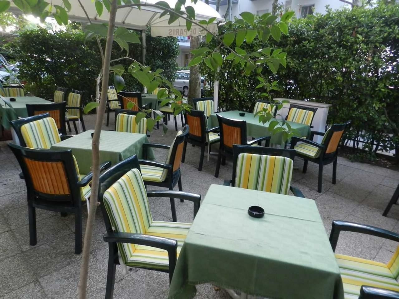 Hotel Ville De Paris Ричоне Екстериор снимка