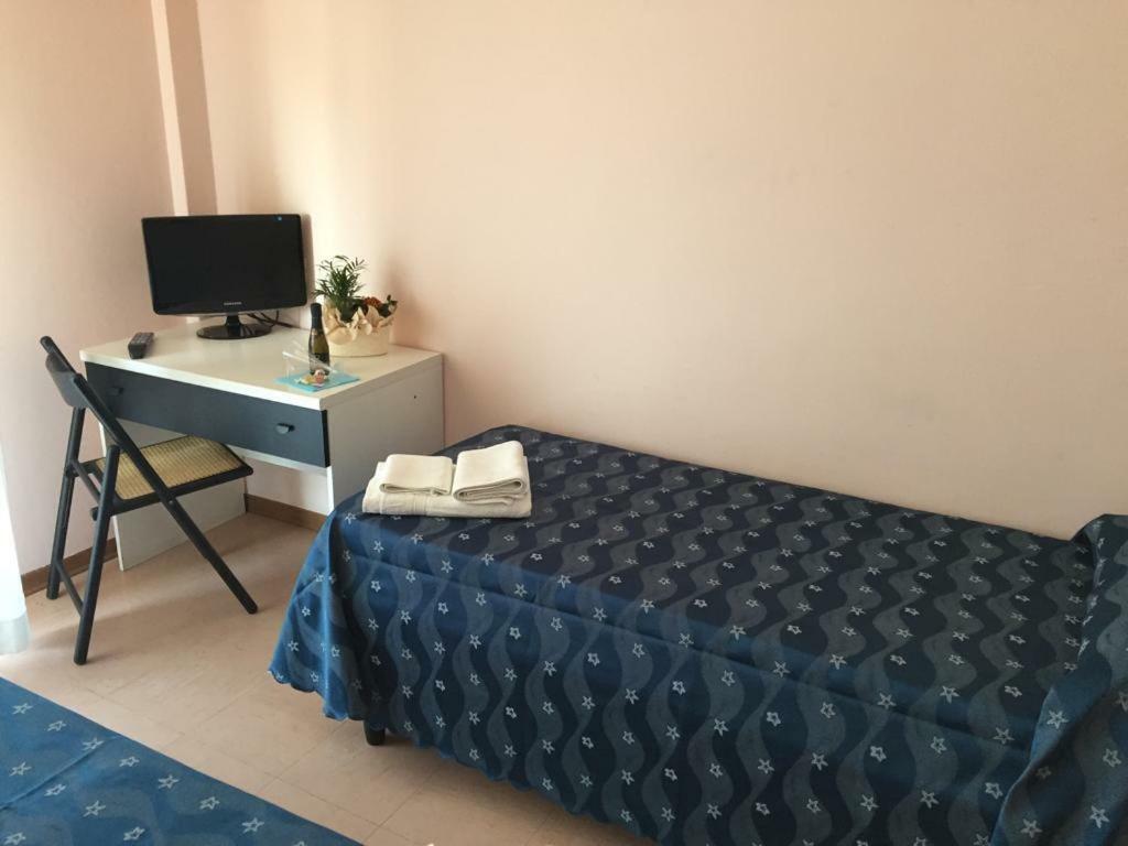 Hotel Ville De Paris Ричоне Екстериор снимка